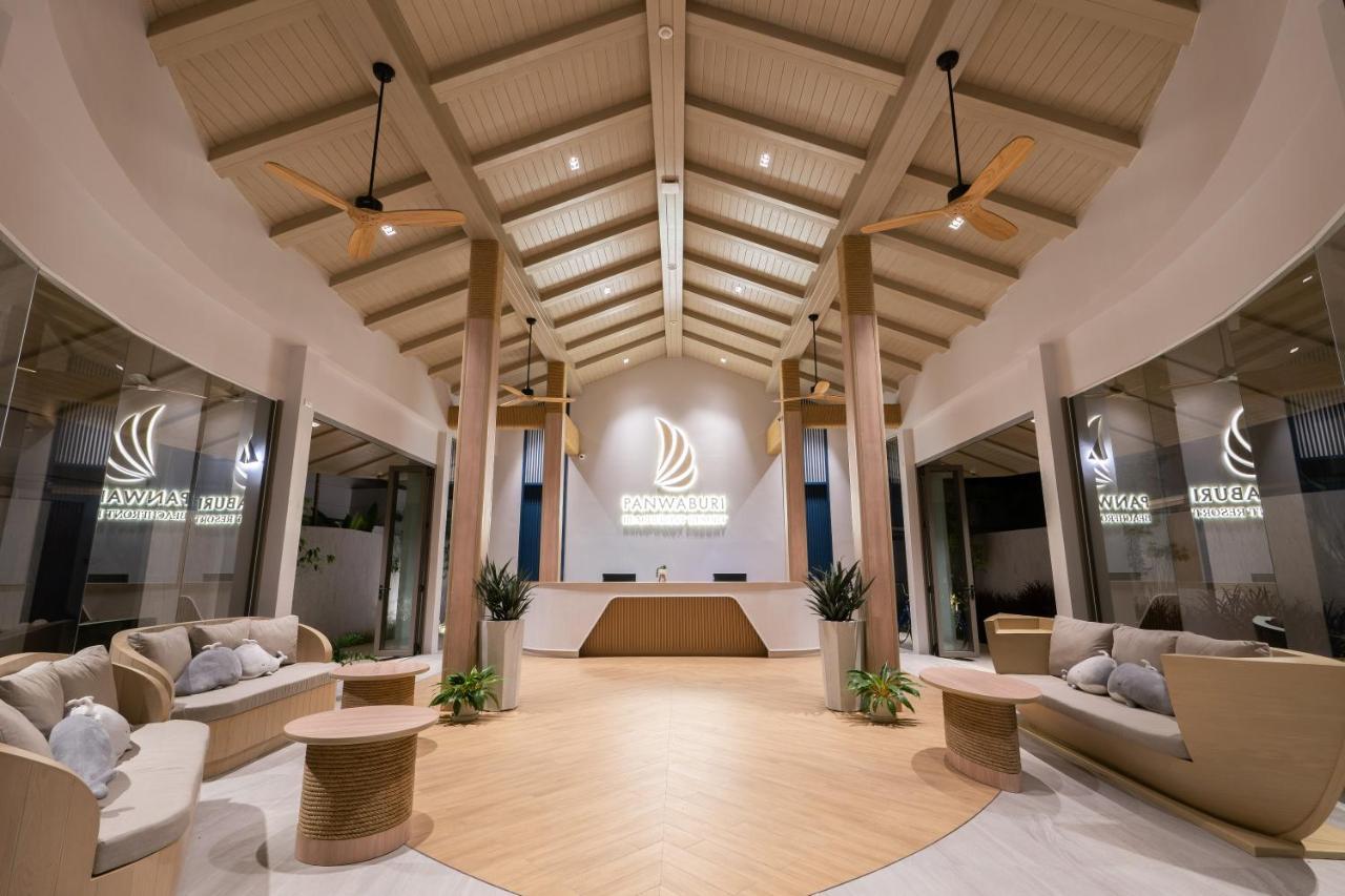 Panwaburi Beachfront Resort - Sha Extra Plus Εξωτερικό φωτογραφία The interior of the airport