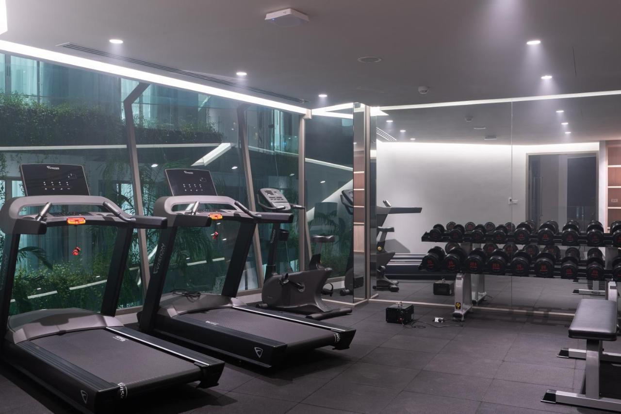 Panwaburi Beachfront Resort - Sha Extra Plus Εξωτερικό φωτογραφία The gym at the hotel