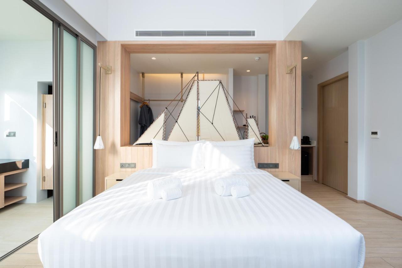 Panwaburi Beachfront Resort - Sha Extra Plus Εξωτερικό φωτογραφία A bedroom at the hotel